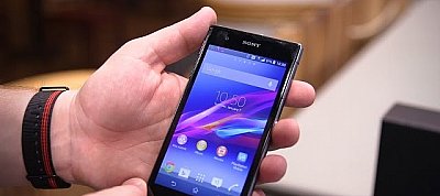 Sony Xperia Z1s kidobozolás és gyorsteszt