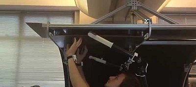 Plusz két kezet ad az embernek a MIT viselhető robotja