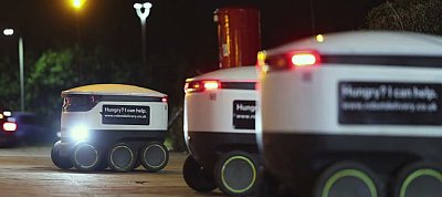 Videó mutatja meg, hogyan néz ki egy nap egy csomagszállító robot életében