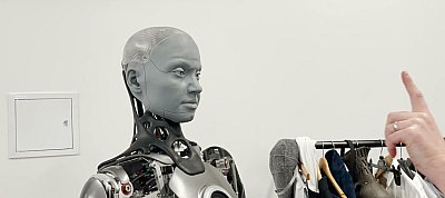 Újabb videó jött Ameca-ról, a szuperélethű humanoid robotról