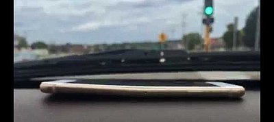 Hogyan néz ki több, mint 300 darab meghajlott iPhone 6? Így.