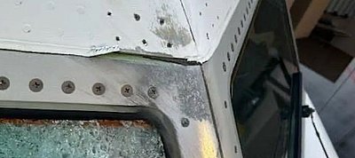 Az űrből érkező azonosítatlan tárgy csapódhatott egy utasszállító Boeing-be repülés közben az USA-ban