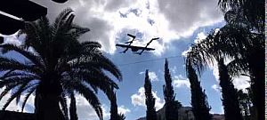 Videón a Google csomagszállító drónja