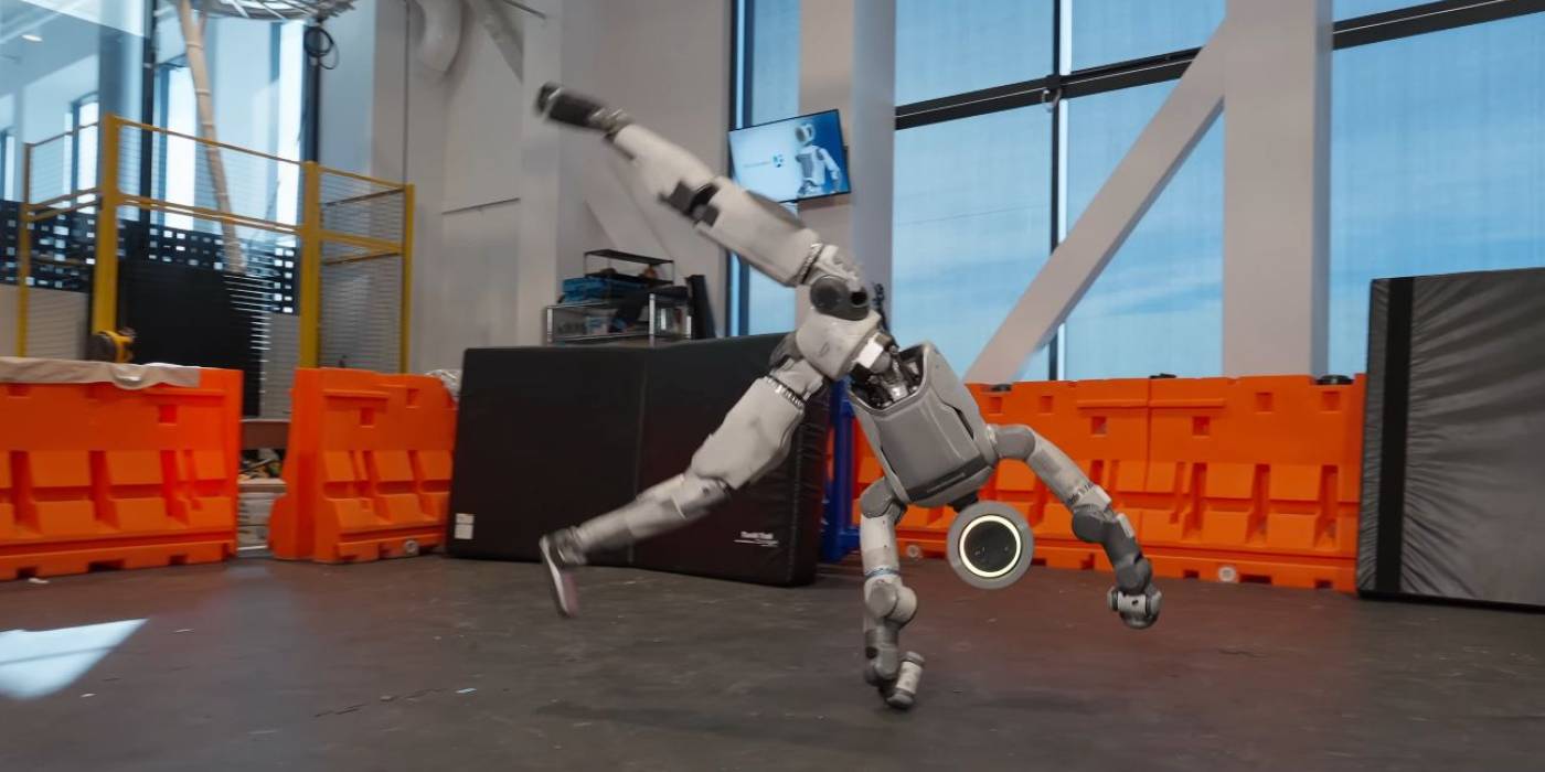 Videón, ahogy elveszi a tornászok munkáját az Atlas robot