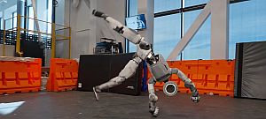 Videón, ahogy elveszi a tornászok munkáját az Atlas robot