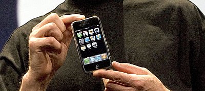 17 milliót adott valaki egy 15 éves iPhone-ért, ami még 3G-t se tud