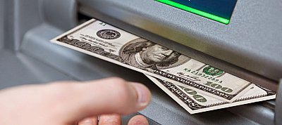 Pofonegyszerű feltörni a bankautomaták jelentős részét