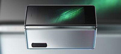 Kiderült mikor jön újra a Samsung félbehajtható képernyős Galaxy telefonja