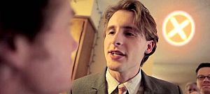 Így néznének ki az online átverések a való életben