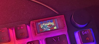Nem hiszed el: Már a billentyűzet egyetlen egy gombján is fut a Doom