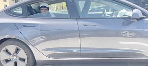Újabb közveszélyes Tesla-t, illetve -tulajdonost videóztak