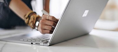 Saját, hibrid laptopokat ad ki Surface Book néven a Microsoft