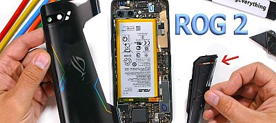Szétkapták az ASUS új gamer-telefonját - és meglepő dolgot találtak benne