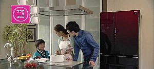 Beszélő hűtőgépet dobott piacra a Sharp