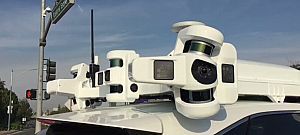 Közelről videózták le az Apple önvezető autóját