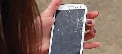 Összetörhetetlen mobilkijelzőt fejlesztett ki a Samsung