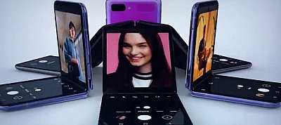 Itt az első hivatalos videó a Samsung következő összehajtható telefonjáról
