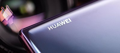 Meghosszabbítja a garanciát és házhoz megy az elromlott telefonokért a vírus miatt a Huawei
