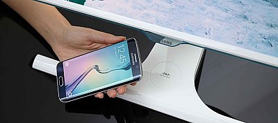Nem fogod kitalálni milyen extrával érkezik a Samsung új monitorpárosa