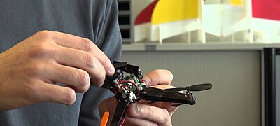 A zsebünkben is elfér az összehajtogatható minidrón