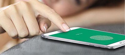 Olcsóbb telefonjaiba is ujjlenyomat-olvasót rak majd a Samsung