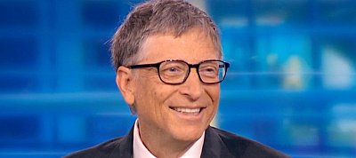 Veszélyben Bill Gates helye a világ leggazdagabbjainak listáján