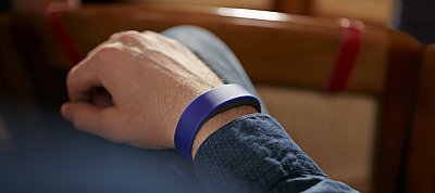 Itt a Sony okoskarperecének új kiadása, a SmartBand 2