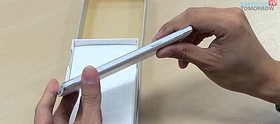 Itt a Samsung Galaxy Note 4 első kidobozolós videója