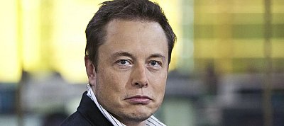 Elgurult a Tesla vezetőjének gyógyszere, le akarja tartóztattatni magát